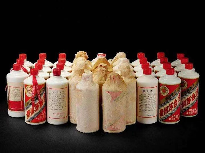 潮阳日照岚山回收酒价格哪里回收(附近上门回收茅台酒）?